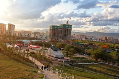zaisan tolgoi - Ulan Batur yılında Sovyet askeri Anıtı
