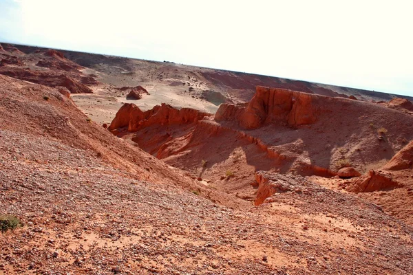 Bayan zagh, flaming cliffs poušť gobi s Mongolskem — Stock fotografie