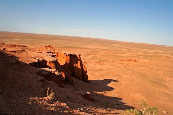 Bayan Zagh, The Flaming Cliffs of Mongolia s Gobi Desert — Stock Photo, Image