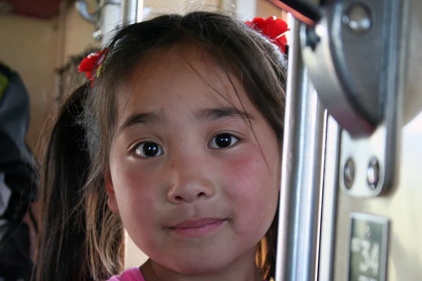 Mongolian girl in train to Ulaanbaatar — Stock Photo, Image