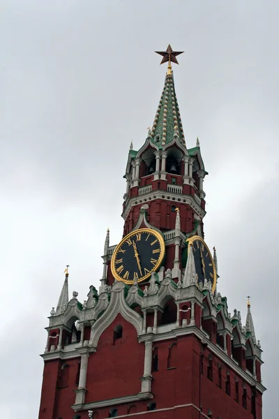 Спасская башня Московского Кремля Россия, Москва — стоковое фото