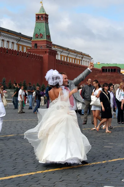 結婚式、赤の広場、モスクワ、ロシア — ストック写真