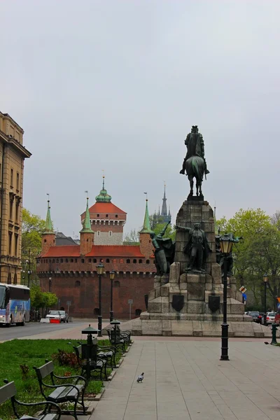 Barbakan em Cracóvia Matejko Square, Polonia — Fotografia de Stock