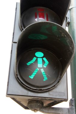 trafik ışıkları ile yeşil ışık yaktı