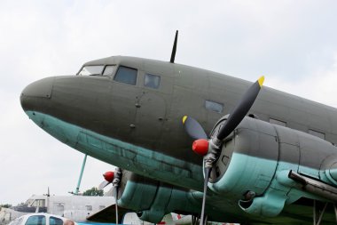 Pervane ve motor closeup retro uçak üzerinden