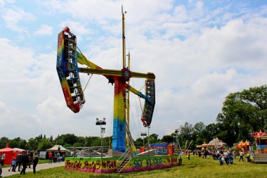 Kamikaze bir lunapark orta hava