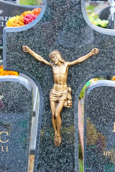 Estatua de Jesucristo en un cementerio — Foto de Stock