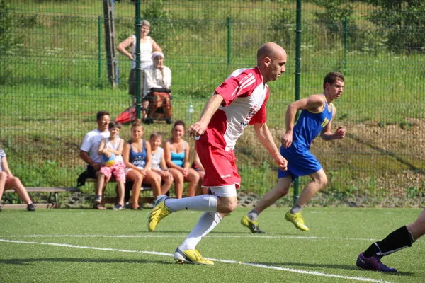 Amatör fotboll, malopolska, Polen — Stockfoto