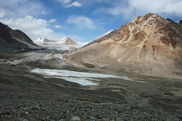 Tien shan dağlar, ak-shyrak region, kyrgyzstan — Stok fotoğraf