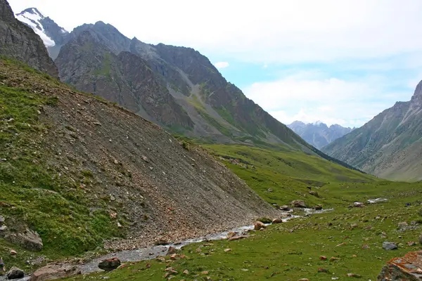 Tien shan Berge, Kyrgyzstan, dzhuku Tal — Stockfoto