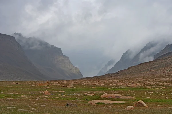 Tien Shan montanhas, região de Ak-Shyrak, Quirguistão — Fotografia de Stock