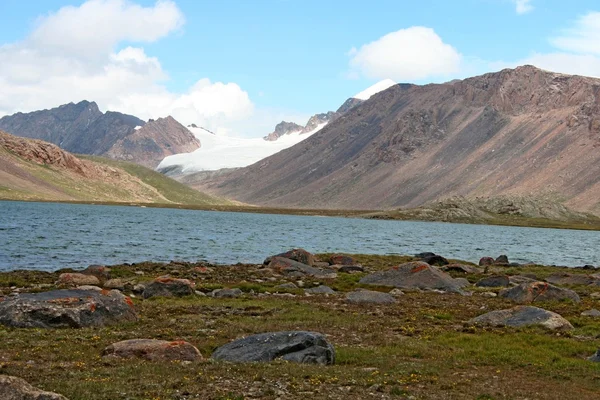 Montañas Tien Shan, región de Ak-Shyrak, Kirguistán —  Fotos de Stock