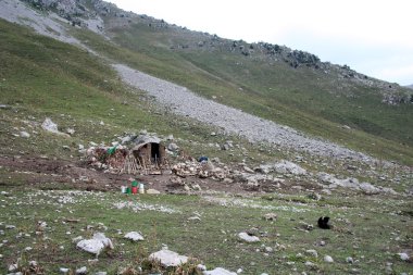 Dağları güneyinde Kırgızistan arslanbob yakın