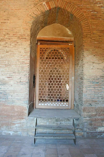 Minaret in Uzgen, Kyrgyzstan — Stock Photo, Image