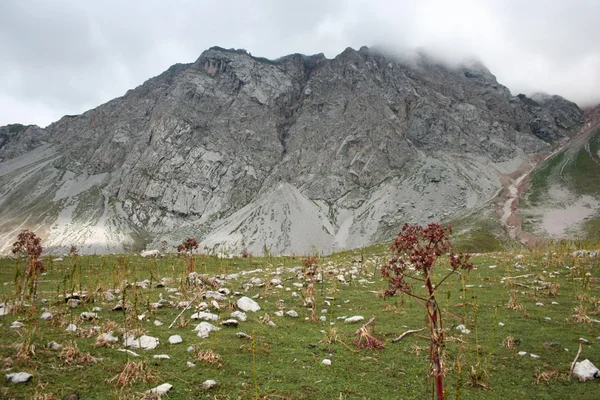 Mountains close to Arslanbob, south of Kyrgyzstan — Stock Photo, Image