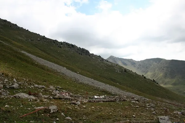 Arslanbob、キルギスタンの南に近い山 — ストック写真