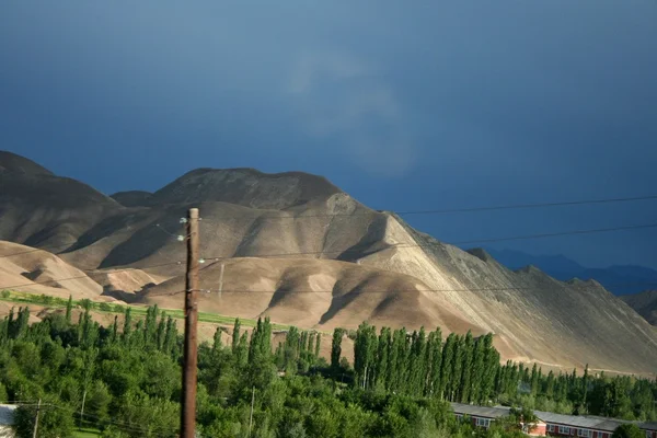 Toktogul Pojezierze, Kirgistan — Zdjęcie stockowe