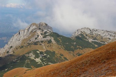 Giewont - ünlü dağ Polonya tatras üzerine bir çarpı