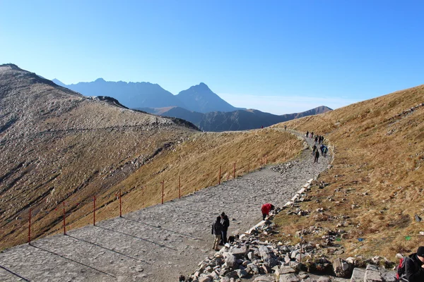 Vista de Kasprowy wierch em montanhas Tatra, Polônia — Fotografia de Stock