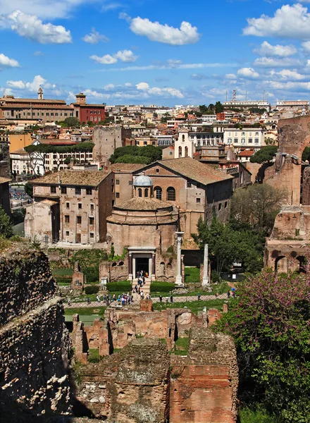 Pemandangan Kuil Romulus, dari Bukit Palatine, Roma — Stok Foto