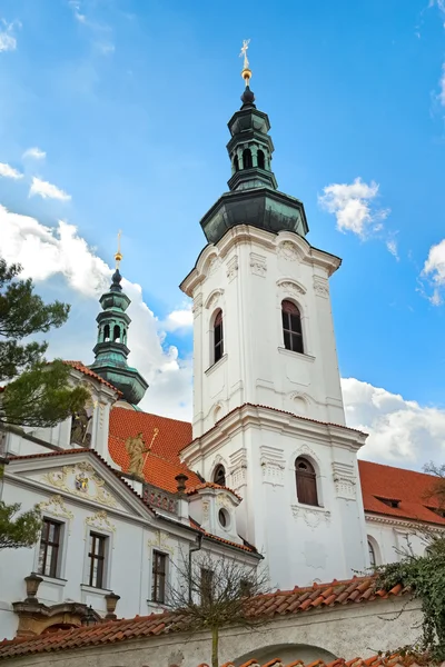 PRAGUE, RÉPUBLIQUE TCHÈQUE - 13 AVRIL : Monastère de Strahov, Prague, C — Photo