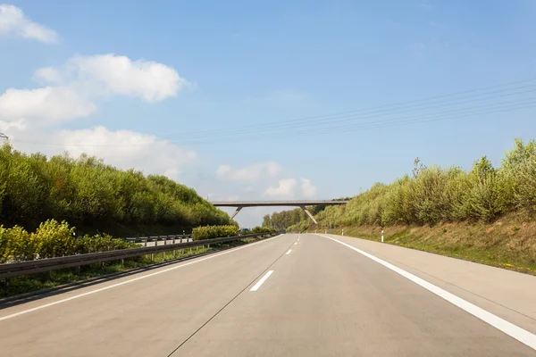 Brige över motorväg — Stockfoto