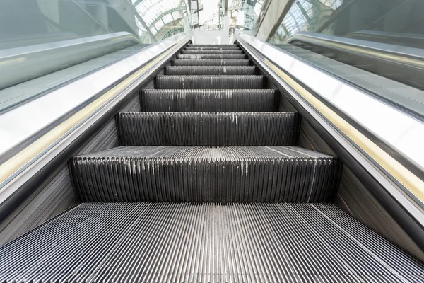 Escalera mecánica — Foto de Stock