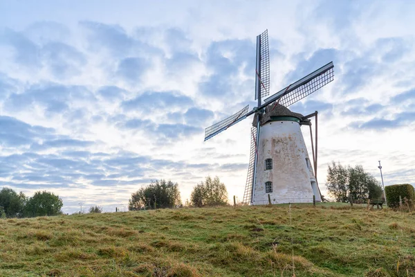 Denna Gamla Väderkvarn Ligger Nationalparken Den Flamländska Ardennerna — Stockfoto