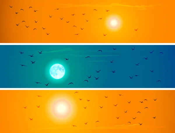 Banners de aves voladoras contra el atardecer y la luna naranja . — Archivo Imágenes Vectoriales