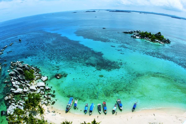 Vista de ángulo alto de la isla de lengkuas — Foto de Stock
