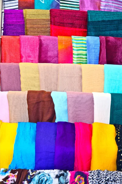 Kleurrijke sjaal gemaakt van west-java, Indonesië — Stockfoto