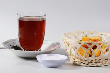 geleneksel java çay ve yemek, izole beyaz arka plan