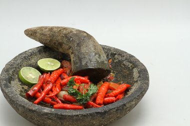 biber havaneli harç, izole beyaz arka plan ile