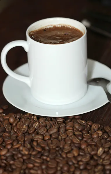 Heißer schwarzer Kaffee — Stockfoto