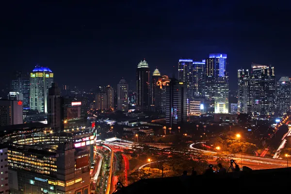 Vue sur la ville de jour comme de nuit — Photo