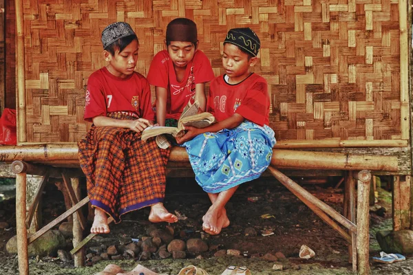 Children at play and study — Stock Photo, Image