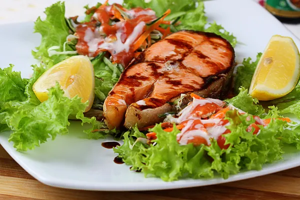 Salmon teriyaki to eat — Stock Photo, Image
