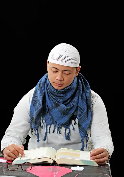 Unga indonesain muslim — Stockfoto