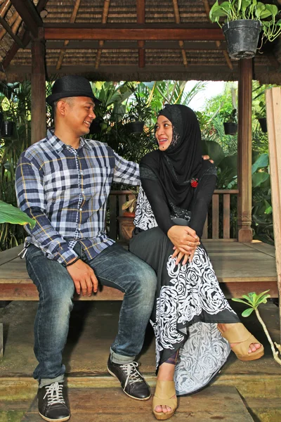 Young Indonesian couple — Stock Photo, Image