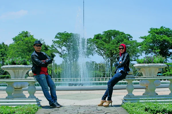 Young Indonesian couple — Stock Photo, Image