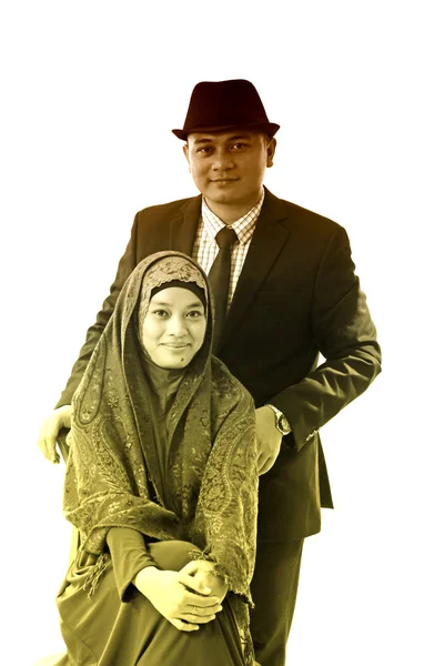 Jovem casal indonésio — Fotografia de Stock