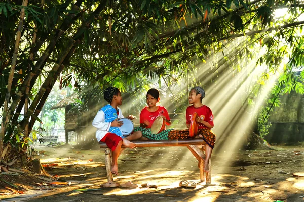 Crianças e atividades religiosas — Fotografia de Stock