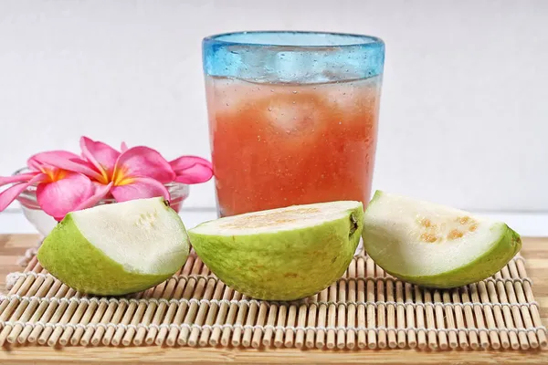 Guava juice — Stock Photo, Image