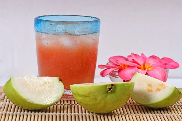 Guava juice — Stockfoto