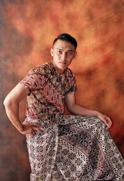 Hombre indonesio guapo — Foto de Stock