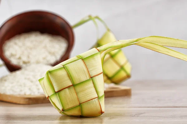 Indoneian 食品 ketupat lebaran — 图库照片