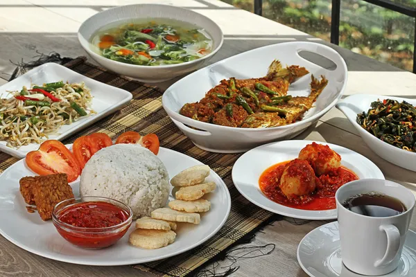 印尼的午餐菜单 — 图库照片