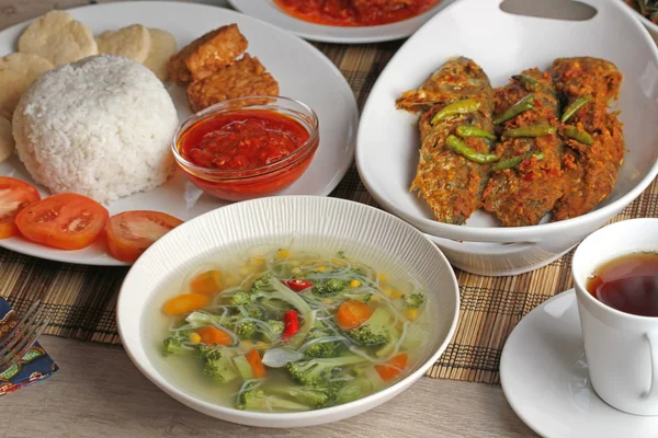 印尼的午餐菜单 — 图库照片