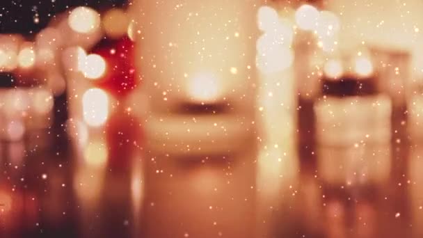 Goldene Kerzen und Urlaubsglitzern als verschwommener romantischer Hintergrund, Goldpartikel fließen stromaufwärts — Stockvideo