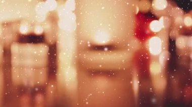 Noel tatili havası, bulanık mumlar ve düşen karlar, kış büyüsü